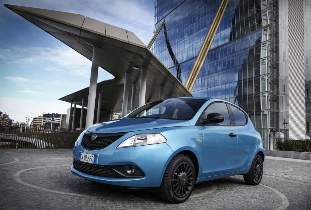 Lancia Ypsilon Hybrid EcoChic: lo stile metropolitano che ama l’ambiente