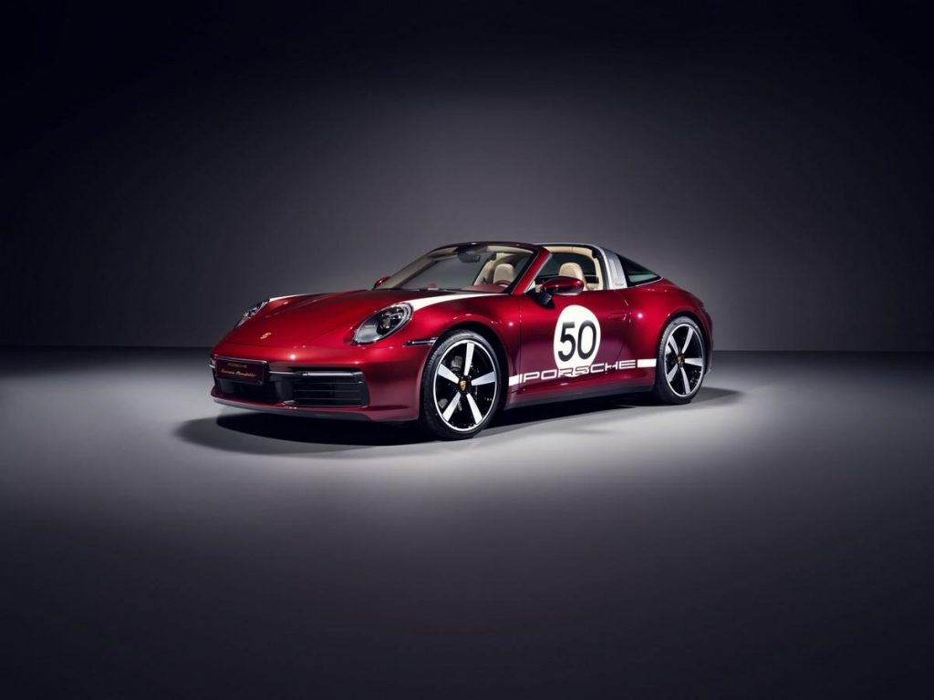 Porsche 911 Targa 4S Heritage Design Edition: omaggio alla tradizione