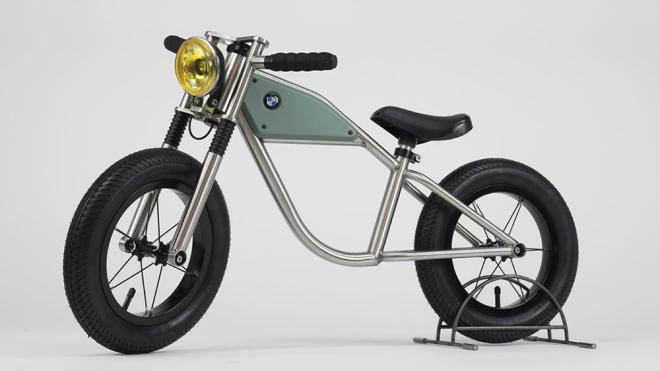 BMW Bike Cafe Racer: la bici premium per piccoli businessmen