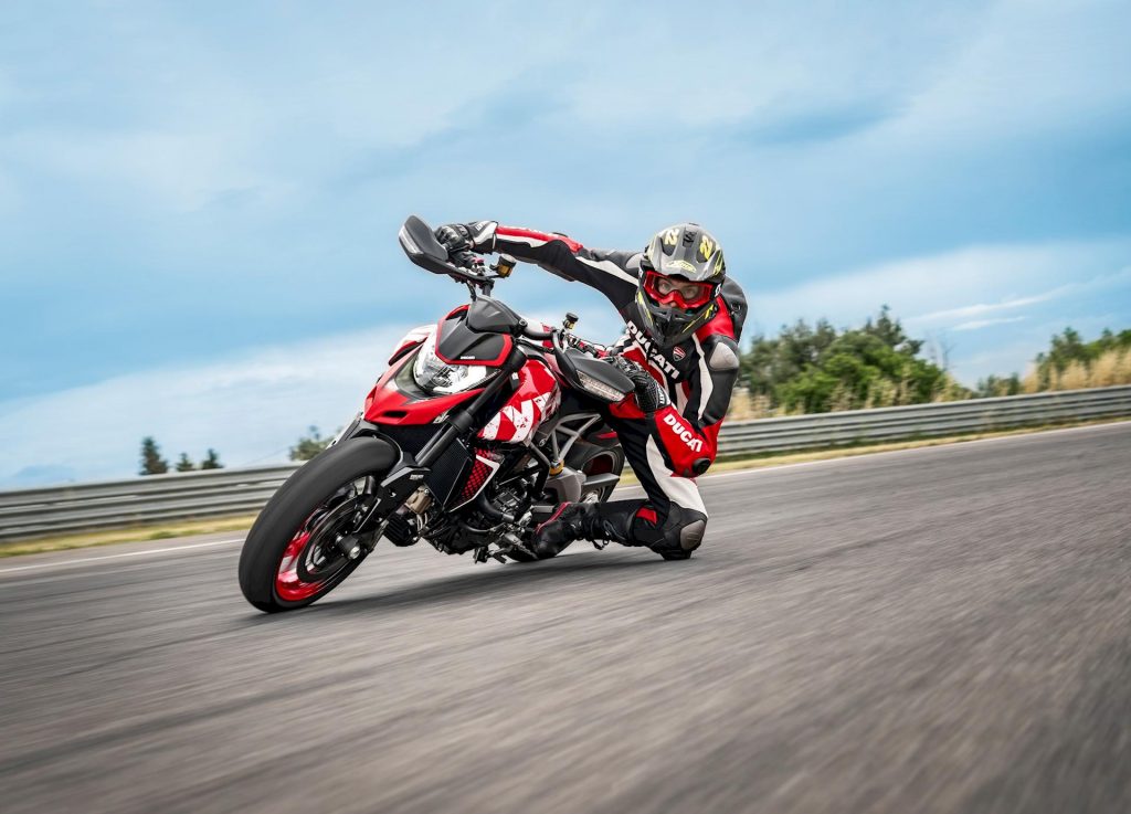 Ducati Hypermotard 950 RVE: nuova fun-bike di Borgo Panigale