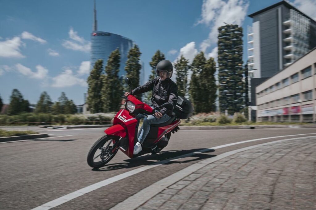 Askoll NGS è lo scooter elettrico 100% italiano e digitale