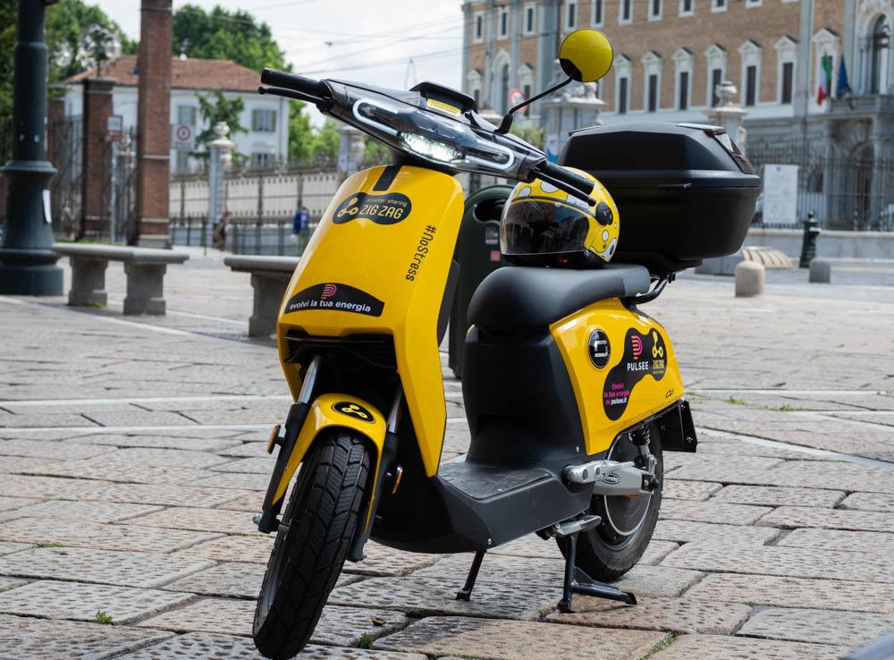 Zig Zag Scooter Sharing Torino: come funziona e quanto costa