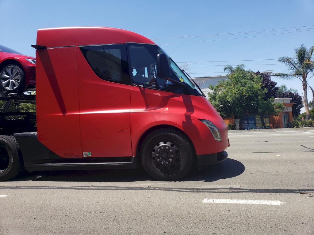 tesla semi