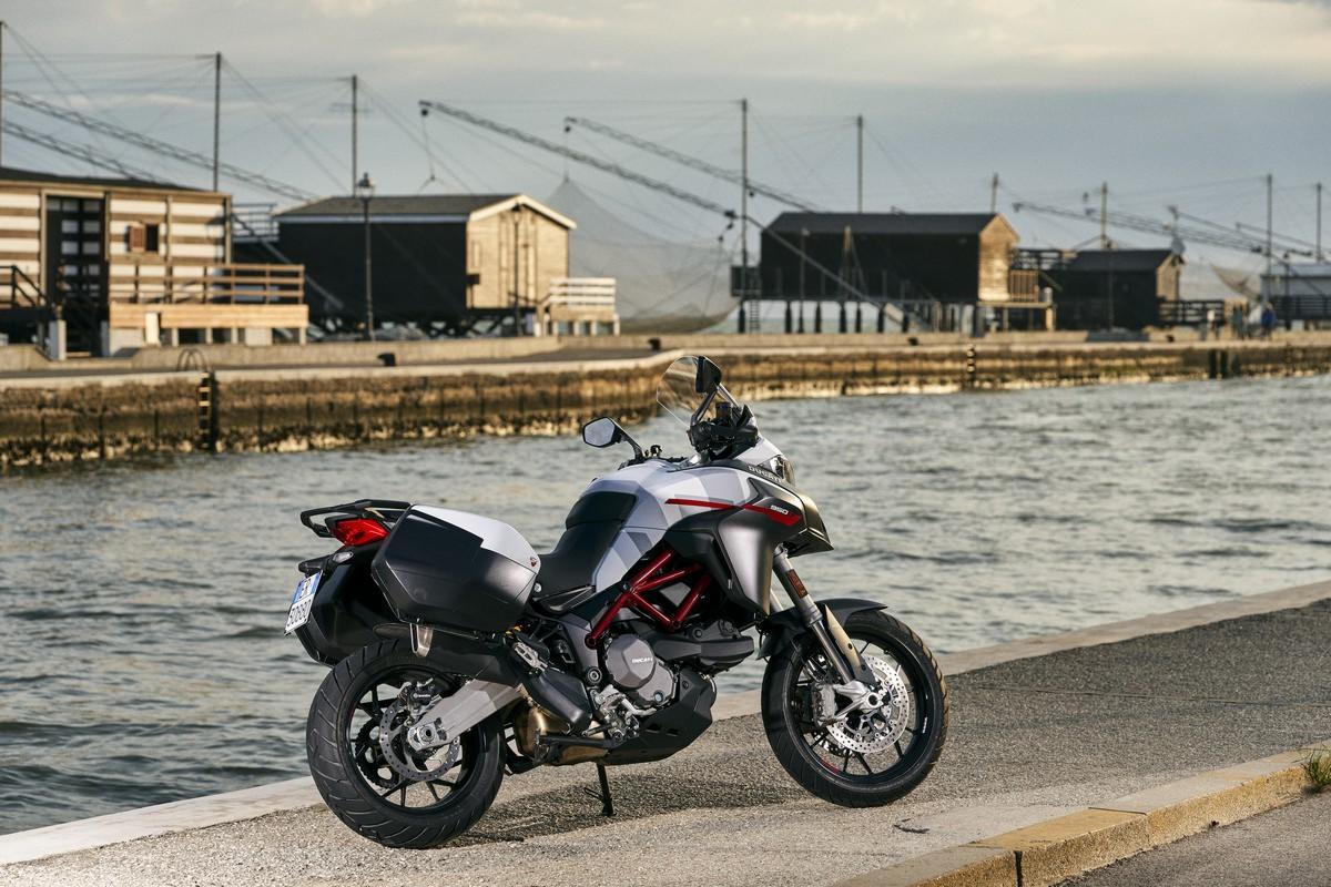 Ducati Multistrada 950 S 2021 la nuova livrea GP White