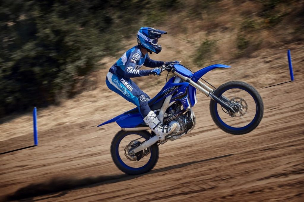 Nuova Yamaha YZ250F 2021: il motore completamente riprogettato