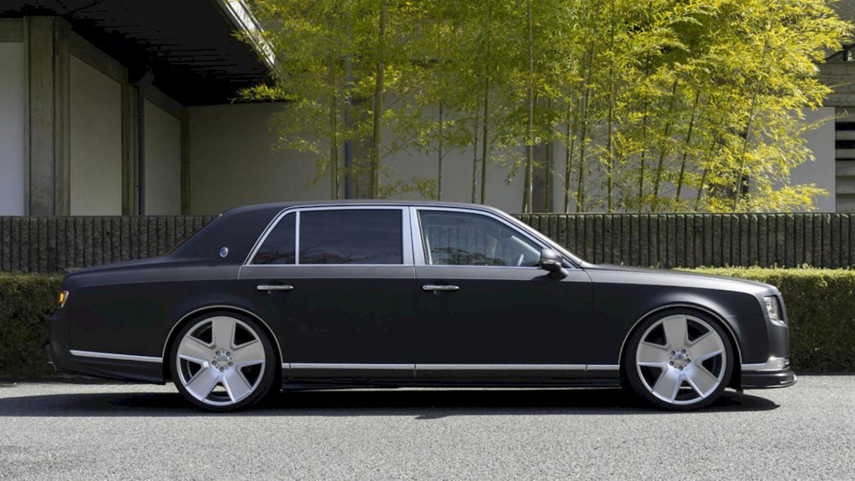 Toyota Century Rendering
