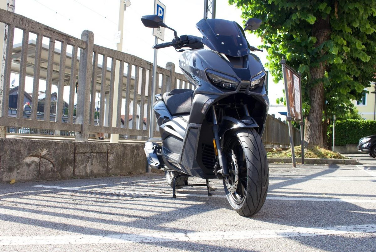 Скутер maxxy 125