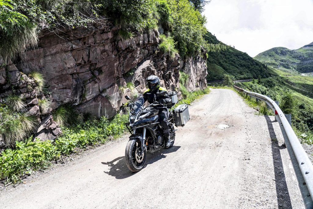 VOGE Valico 500DS: viaggiare in moto a meno di 6.000 €