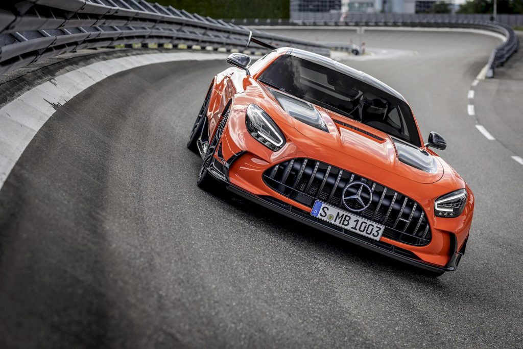 La nuova AMG GT Black Series costa quanto un intero garage di AMG!