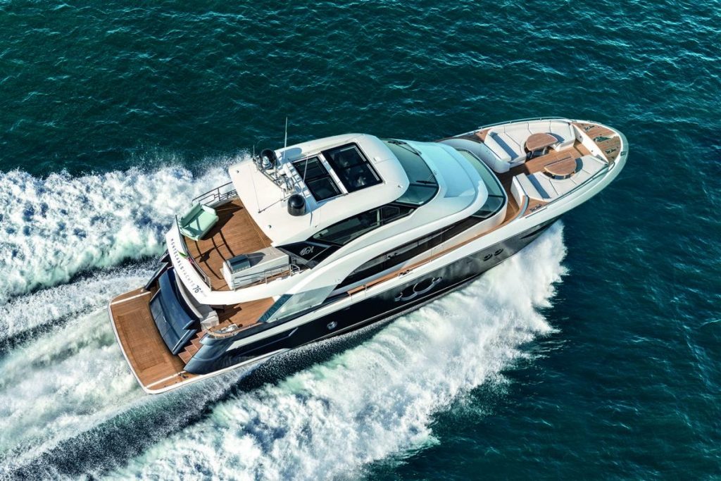 Monte Carlo Yachts 76 Skylounge: lo yacht progettato per dare vita ai propri sogni