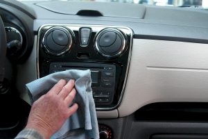 spray igienizzanti per auto