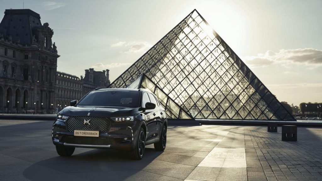 DS 7 Crossback Louvre: la nuova serie speciale in edizione limitata