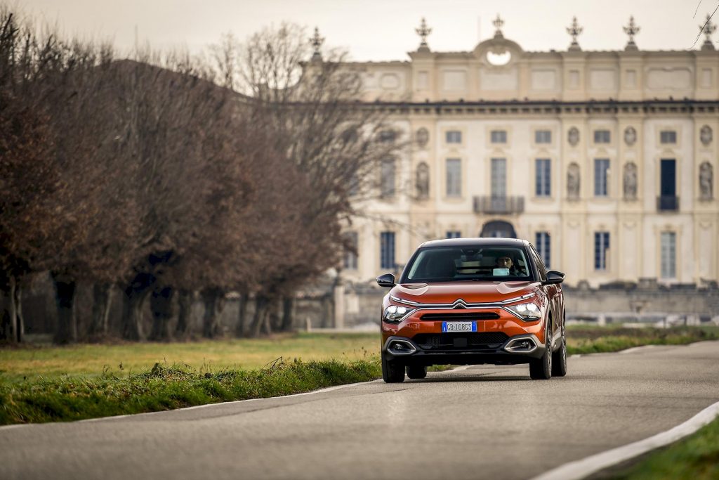 Nuova Citroen C4: a partire da 22.900 € e da 35.150 € per l’elettrica