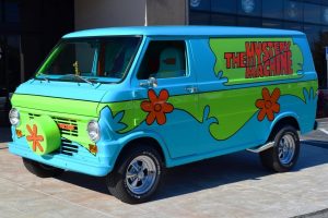 Scooby Doo Mystery Machine Van