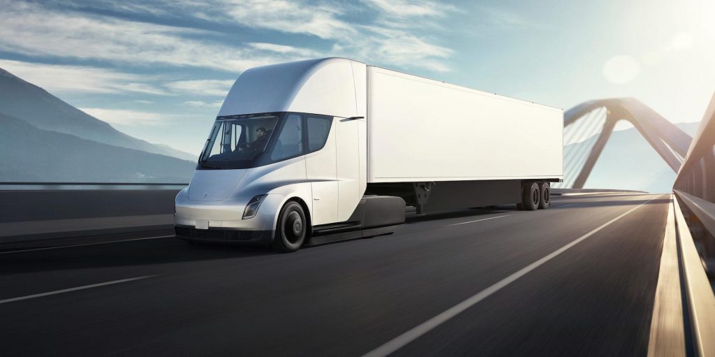 La batteria del Tesla Semi potrebbe pesare 5 tonnellate