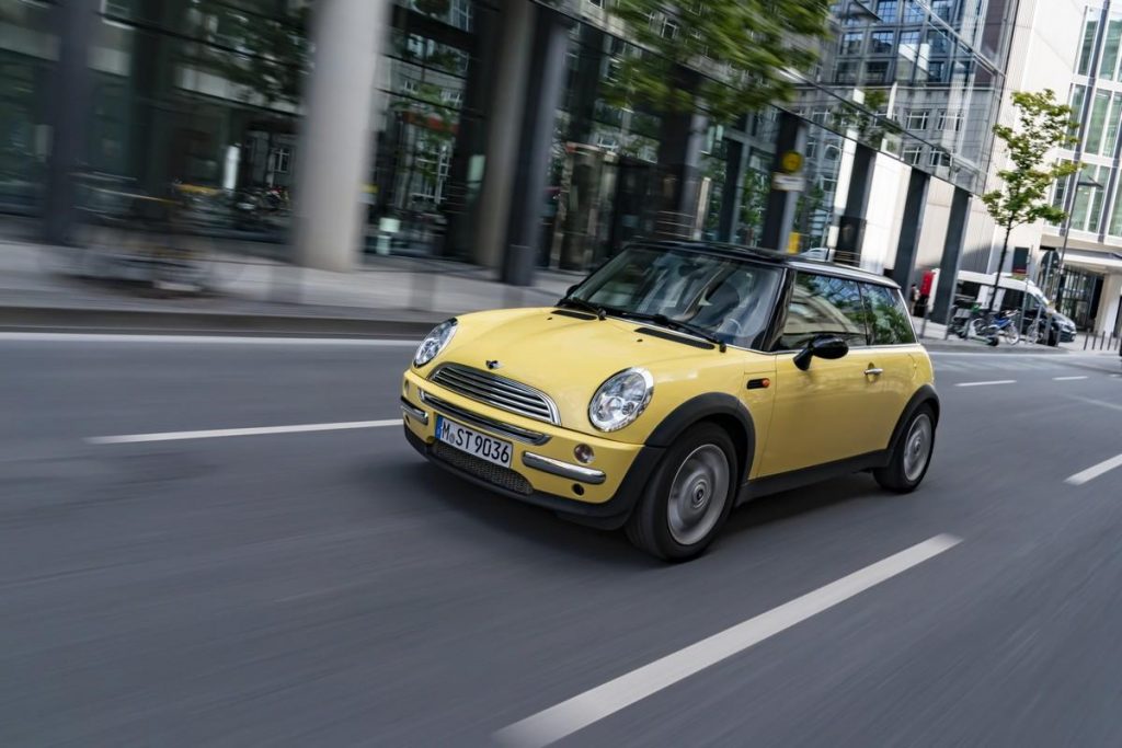 Mini Cooper 20 anniversario: la storia di un successo inimitabile