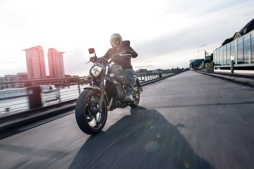 Kawasaki Vulcan S 2021: nuovi colori per la Cruiser