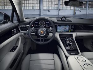 Nuova Porsche Panamera Turbo S E-Hybrid