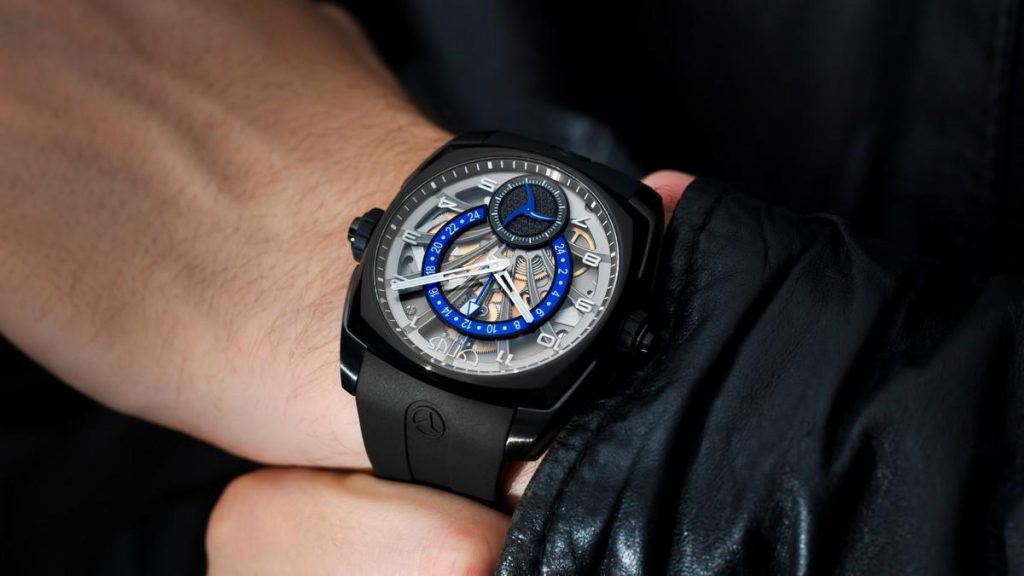 Cyrus Klepcys GMT Retrograde: l’orologio ideale per i globetrotters