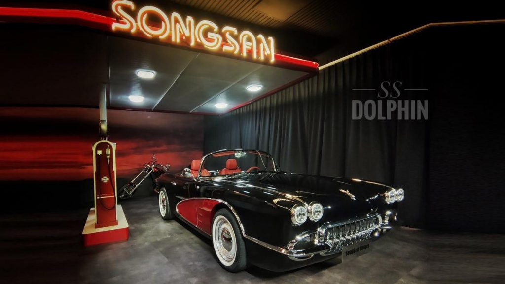 Songsan Dolphin SS: la Corvette cinese con motore ibrido Ford-Toyota