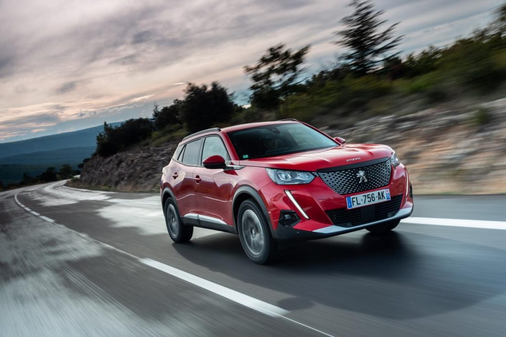 Nuova Peugeot 2008 BlueHDi 110 S&S: la nuova motorizzazione