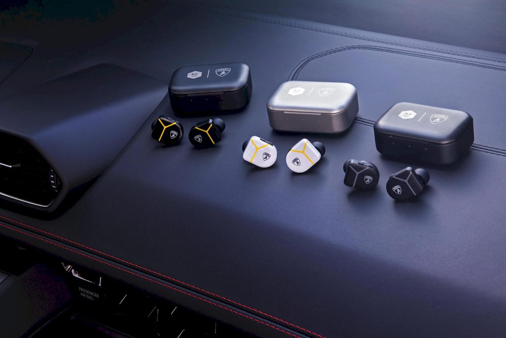 Lamborghini auricolari bluetooth: la collezione con Master & Dynamic