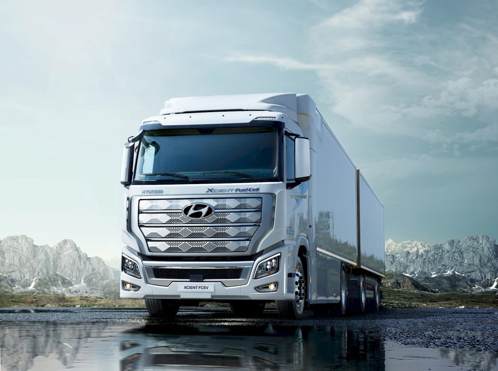 Hyundai XCIENT Fuel Cell: il camion a idrogeno arriva in Europa