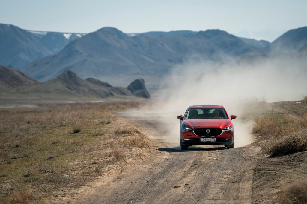 Viaggio Kazakistan on the road a bordo di Mazda CX-30