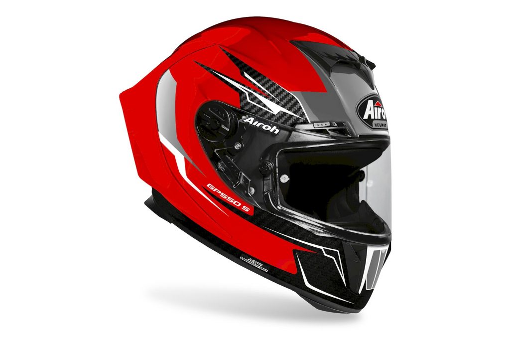 Idee regalo per un motociclista: i caschi Airoh Aviator 3 o GP 550 S