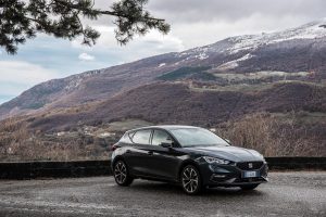 Nuova Seat Leon e-HYBRID