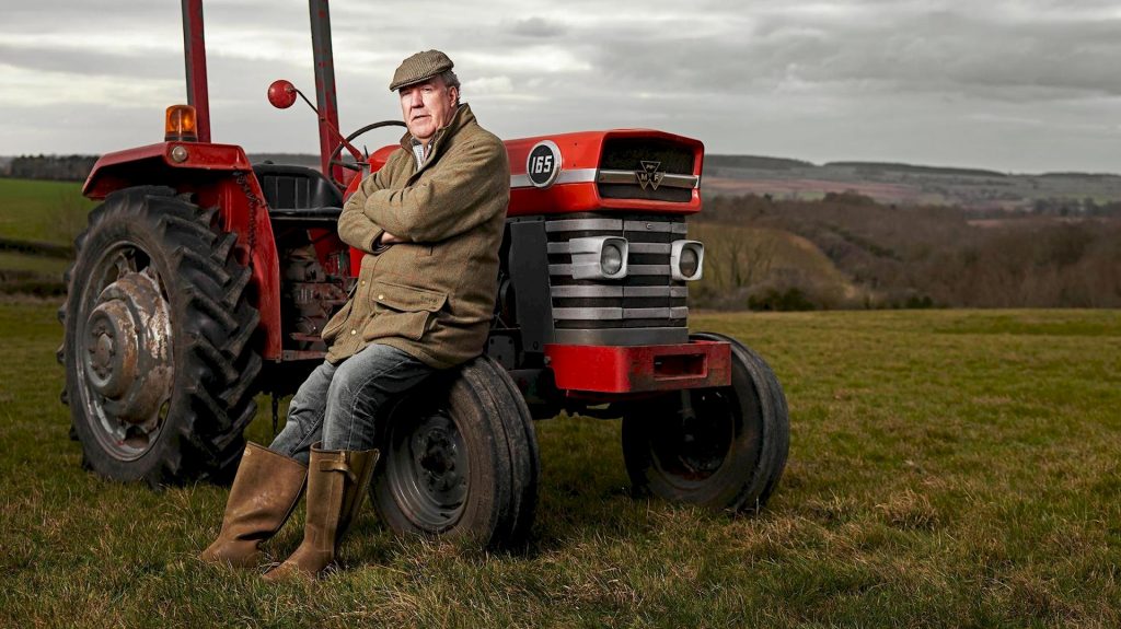 Jeremy Clarkson ha bannato Hammond e May da Clarkson’s Farm