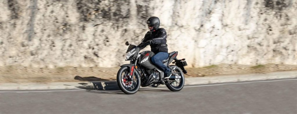 Kymco Visar 125 CBS:  la moto leggera e minimalista