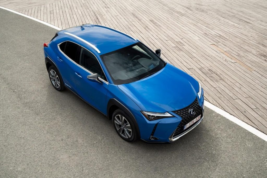 Lexus UX 300e 2021, il SUV elettrico a partire da 57.000 €