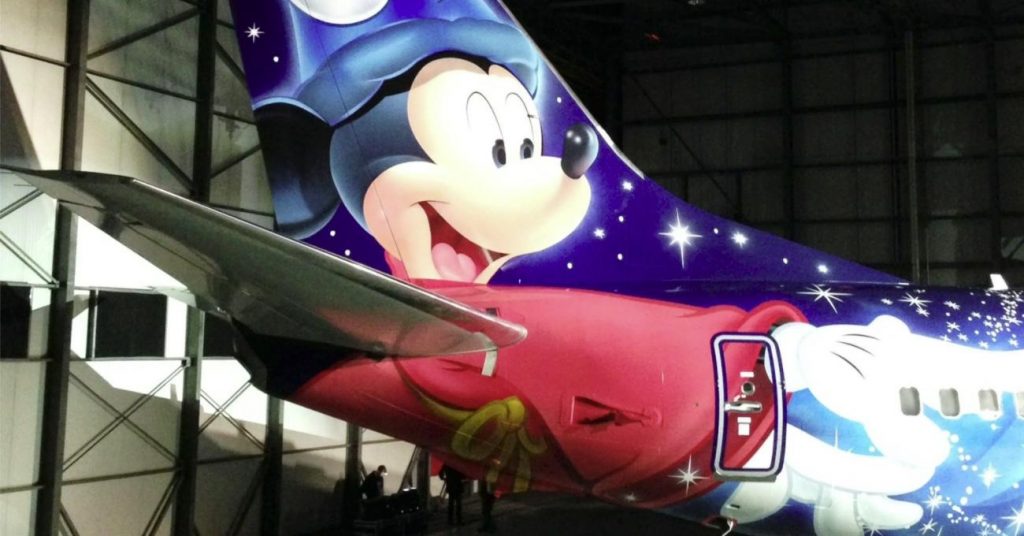 westjet disney livree speciali