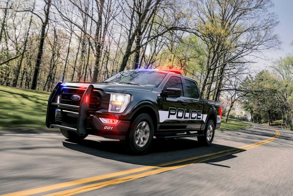 Con il pick-up Ford F-150 Police Responder la polizia americana non avrà più problemi negli inseguimenti su sterrato e neve