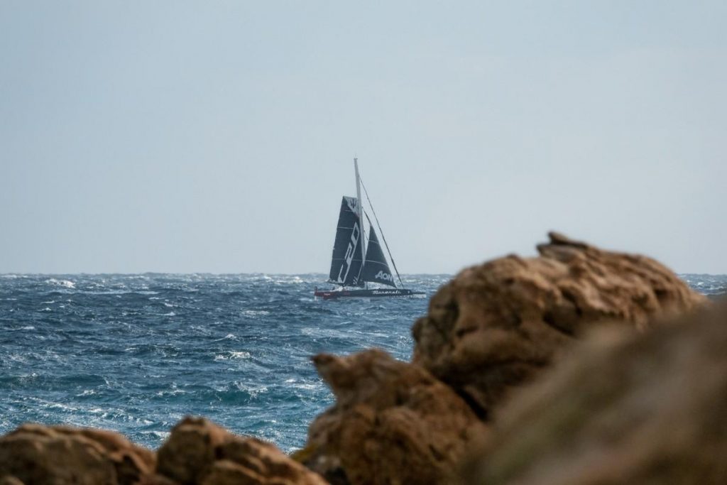 Giovanni Soldini batte il record di velocità multiscafi su Maserati Multi 70