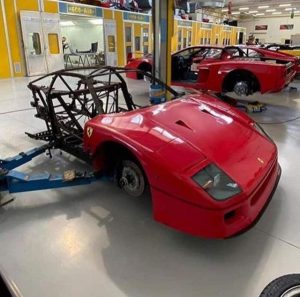 Ferrari F40 Ricostruzione anteriore