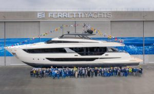 Nuovo Ferretti Yachts 1000
