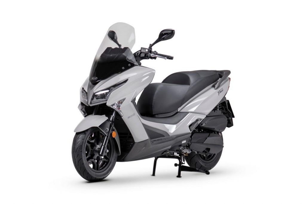 Kymco X-Town 300i ABS 2021 è ora in versione Euro 5