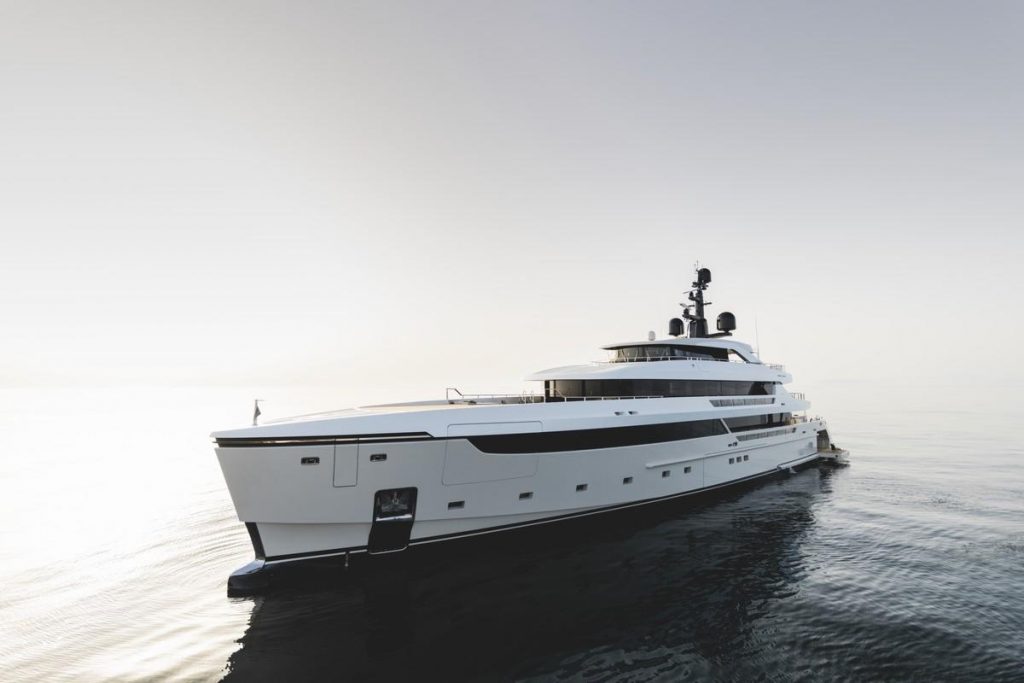 Sanlorenzo 62Steel Cloud 9: design ed interni del nuovo superyacht