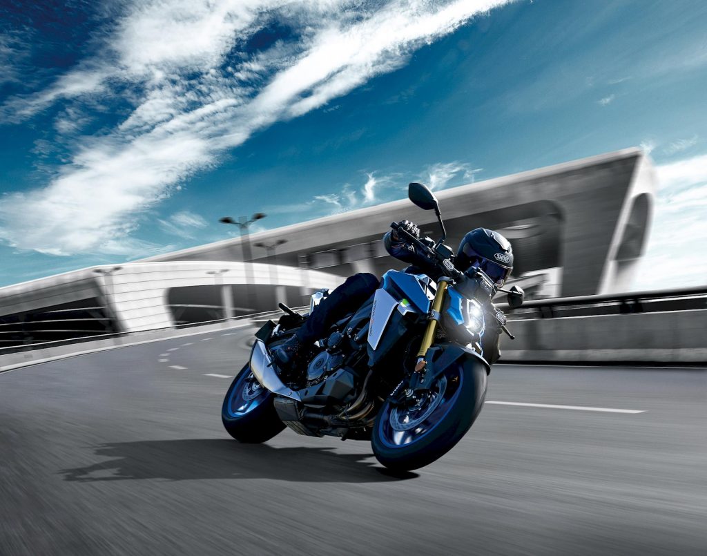 Nuova Suzuki GSX-S1000: 152 cv e tanta elettronica per dominare la strada