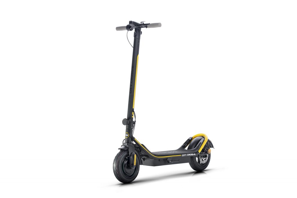 Con Ducati CITY CROSS-E black&Yellow si amplia la gamma di monopattini elettrici Ducati Urban e-Mobility