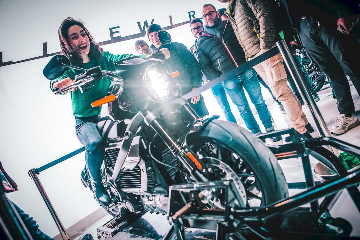 Motor_Bike_Expo_stand_Harley-Davidson