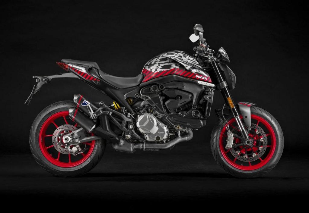 Ducati Monster: i nuovi accessori e i set di personalizzazione