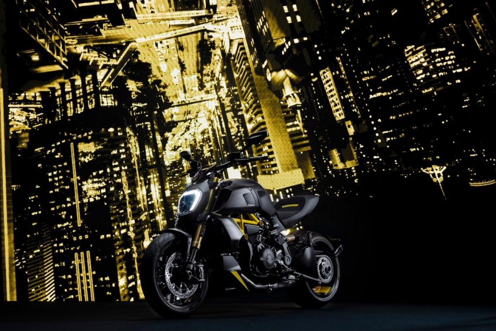 Ducati Diavel 1260 S 2022: la nuova versione “Black and Steel”