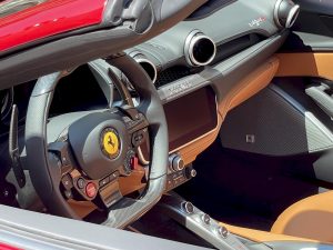 Ferrari_Portofino_interni_zoom_MIMO_2021