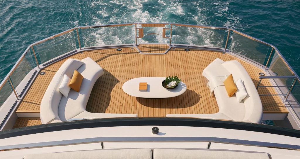 Azimut Grande Trideck: un Three Decks+One!