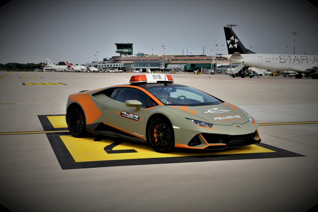 Lamborghini Huracan - Follow Me Car for Airport Marconi of Bologna