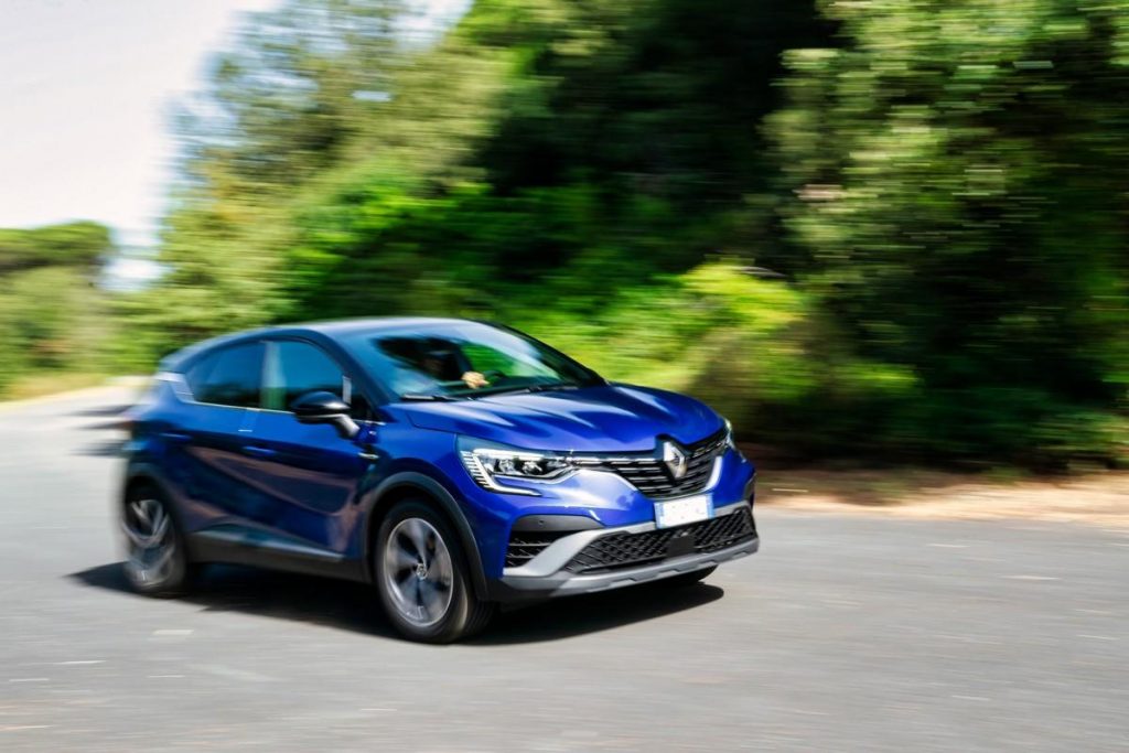 Renault Captur E-Tech hybrid 145 a partire da 25.750 €