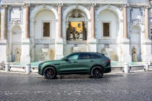 Jaguar F-Pace Greenstone e Greystone